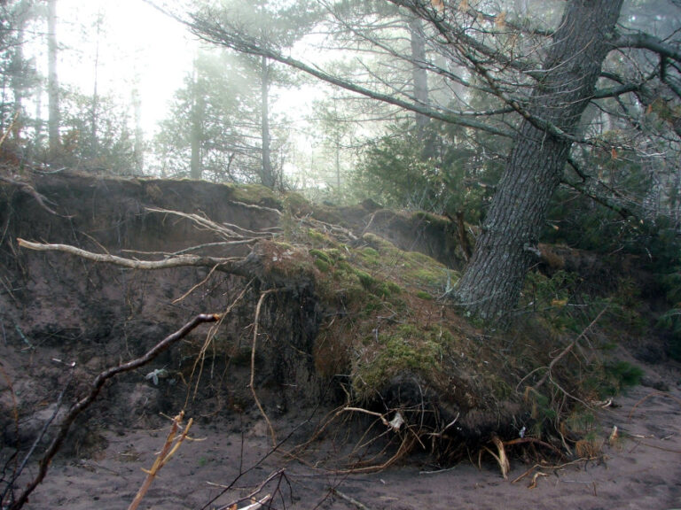 2020-04-07, Park Point Erosion