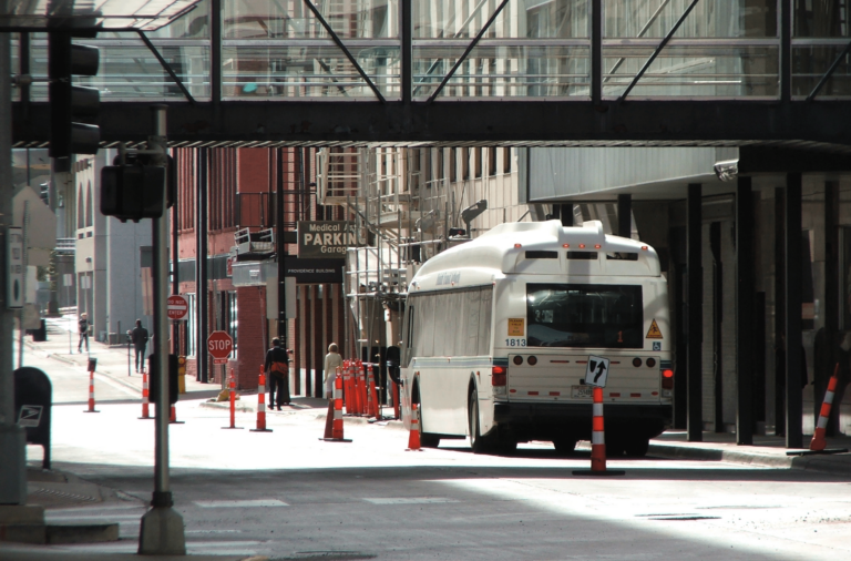 Electric bus pilot project reveals problems