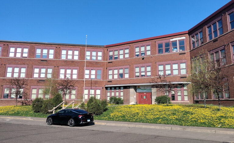 Lincoln School Apartments