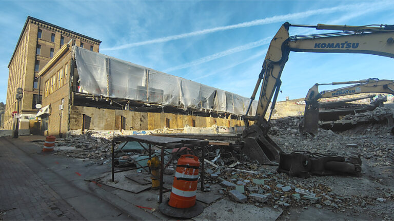 New Garrick Building rear wall, Nov. 14, 2025. Credit: John Ramos