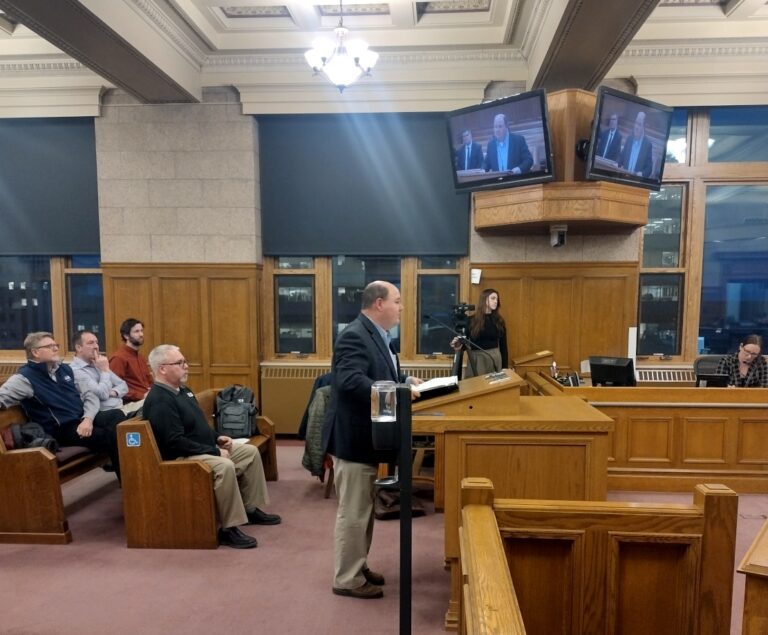 Jeff Schiltz addresses the City Council