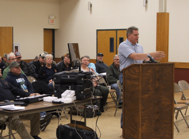 St. Louis County farmers oppose elk introduction